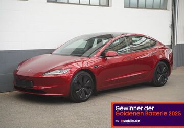Tesla Model 3 48.667 km 33.950 &euro; Mönchengladbach 41236