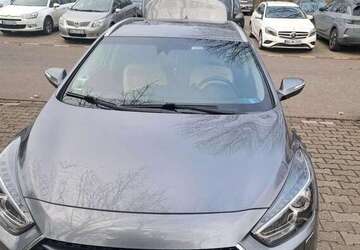 Hyundai i40 150.000 km 8.500 &euro; Duisburg 47051