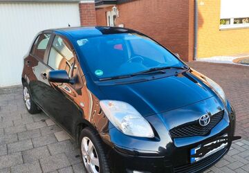 Toyota Yaris 190.000 km 2.100 &euro; Erkelenz 41812