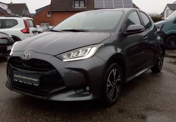 Toyota Yaris 5.300 km 26.980 &euro; Viersen 41748