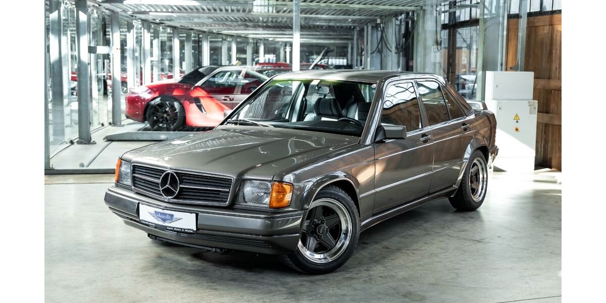 Mercedes-Benz 190 75.657 km 179.890 &euro; Düsseldorf 40591