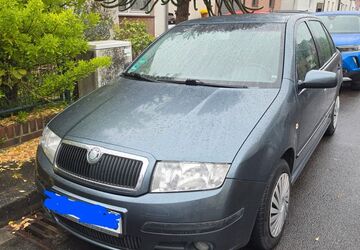 Skoda Fabia 142.000 km 2.000 &euro; Düsseldorf 40472