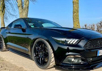 Ford Mustang 84.000 km 32.000 &euro; Nettetal 41334