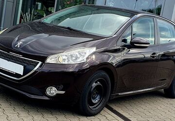 Peugeot 208 92.000 km 3.490 &euro; Krefeld 47804