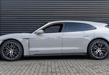 Porsche Taycan 19.900 km 94.900 &euro; Moers 47441