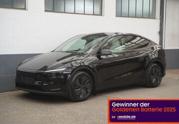 Tesla Model Y 14.142 km 52.550 &euro; Mönchengladbach 41236