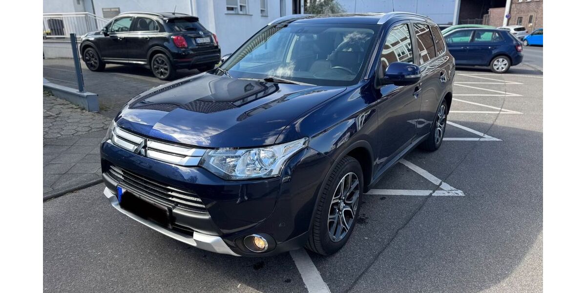 Mitsubishi Outlander 240.000 km 8.390 &euro; Mönchengladbach 41238