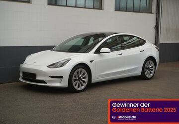 Tesla Model 3 3.441 km 29.950 &euro; Mönchengladbach 41236