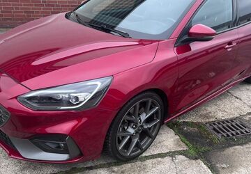 Ford Focus 75.000 km 16.580 &euro; Düsseldorf 40549