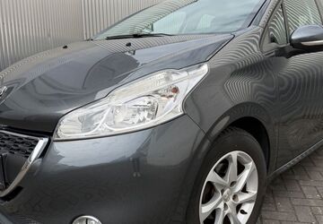 Peugeot 208 123.000 km 3.250 &euro; Viersen 41748
