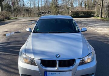 BMW 318 148.774 km 2.600 &euro; Grevenbroich 41515