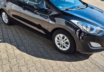 Hyundai i30 103.889 km 7.499 &euro; Mönchengladbach 41068