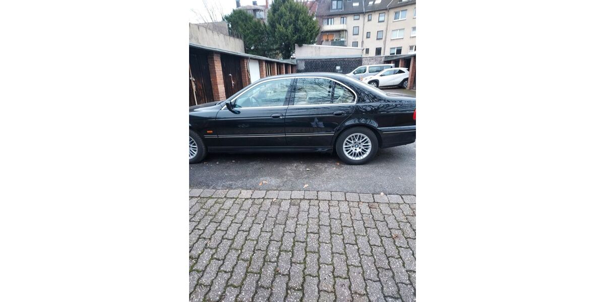 BMW 540 187.276 km 9.100 &euro; Krefeld 47799