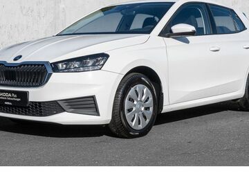 Skoda Fabia 70.069 km 13.880 &euro; Düsseldorf 40474