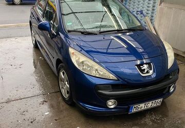 Peugeot 207 212.000 km 2.400 &euro; Mönchengladbach, 41236