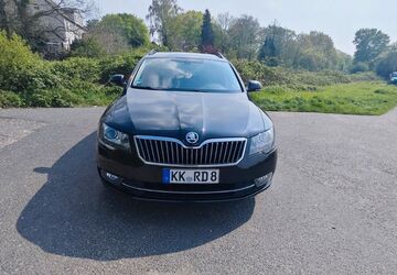 Skoda Superb 224.738 km 8.000 &euro; Mönchengladbach 41068