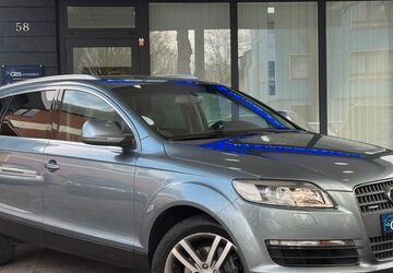 Audi Q7 182.000 km 11.750 &euro; Düsseldorf 40599