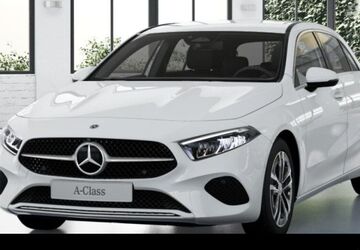 Mercedes-Benz A 180 9.900 km 33.490 &euro; Duisburg 47138