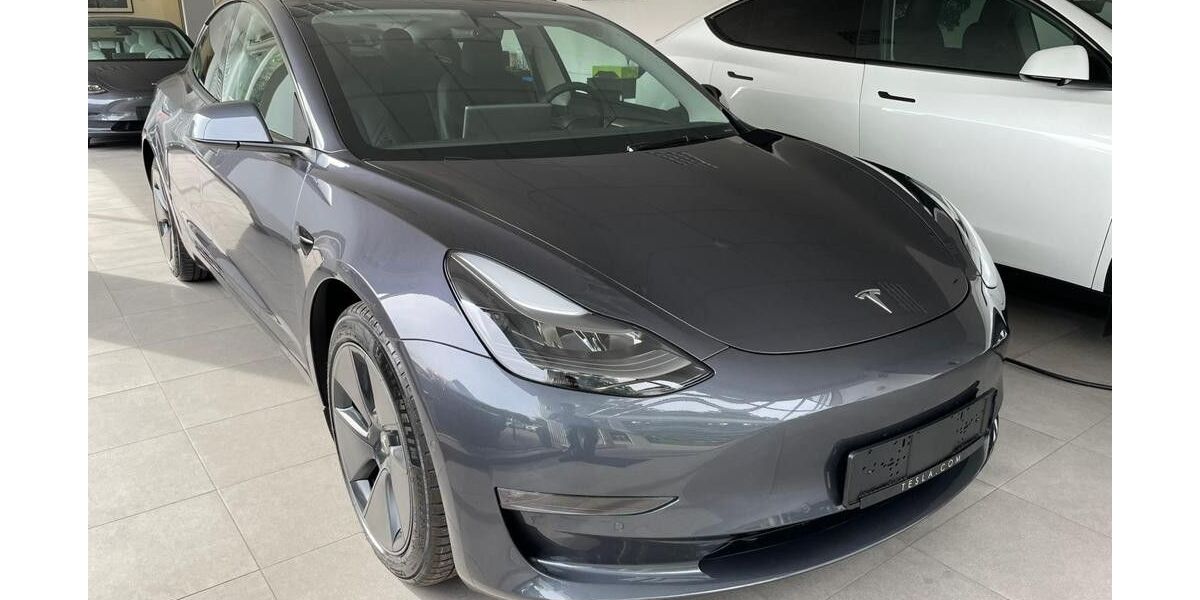 Tesla Model 3 66.500 km 29.990 &euro; Mülheim an der Ruhr 45478
