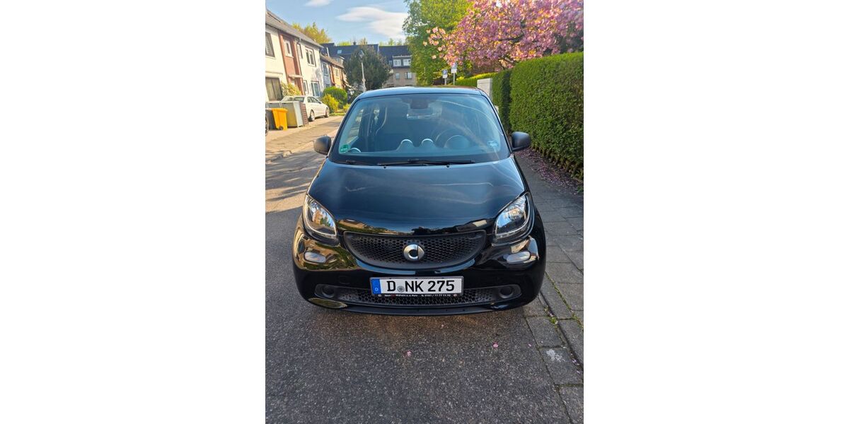 Smart ForFour 65.800 km 7.100 &euro; Düsseldorf 40472