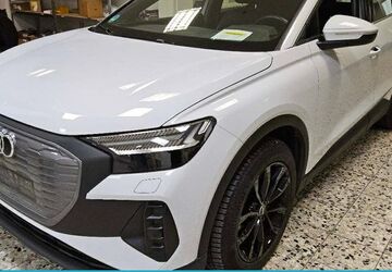 Audi Q4 96.215 km 27.950 &euro; Moenchengladbach 41063