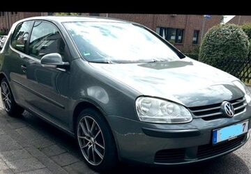VW Golf 135.000 km 3.350 &euro; Grevenbroich 41516