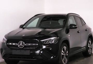 Mercedes-Benz GLA 250 11.470 km 44.890 &euro; Moers 47441