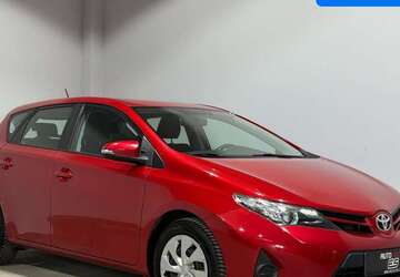 Toyota Auris 116.300 km 5.990 &euro; Mönchengladbach 41068