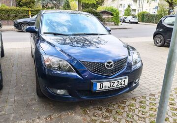Mazda 3 84.000 km 5.200 &euro; Düsseldorf 40468