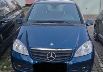 Mercedes-Benz A 180 246.500 km 1.300 &euro; Duisburg 47179