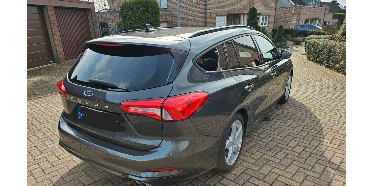 Ford Focus 95.632 km 14.900 &euro; Ratingen 40881