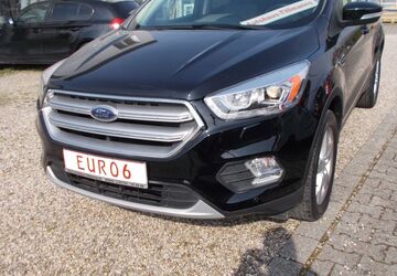 Ford Kuga 92.000 km 12.498 &euro; Willich 47877