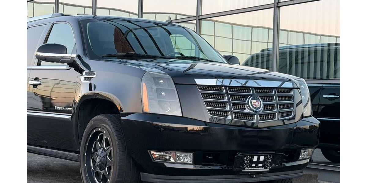Cadillac Escalade 79.448 km 33.490 &euro; Mönchengladbach 41068