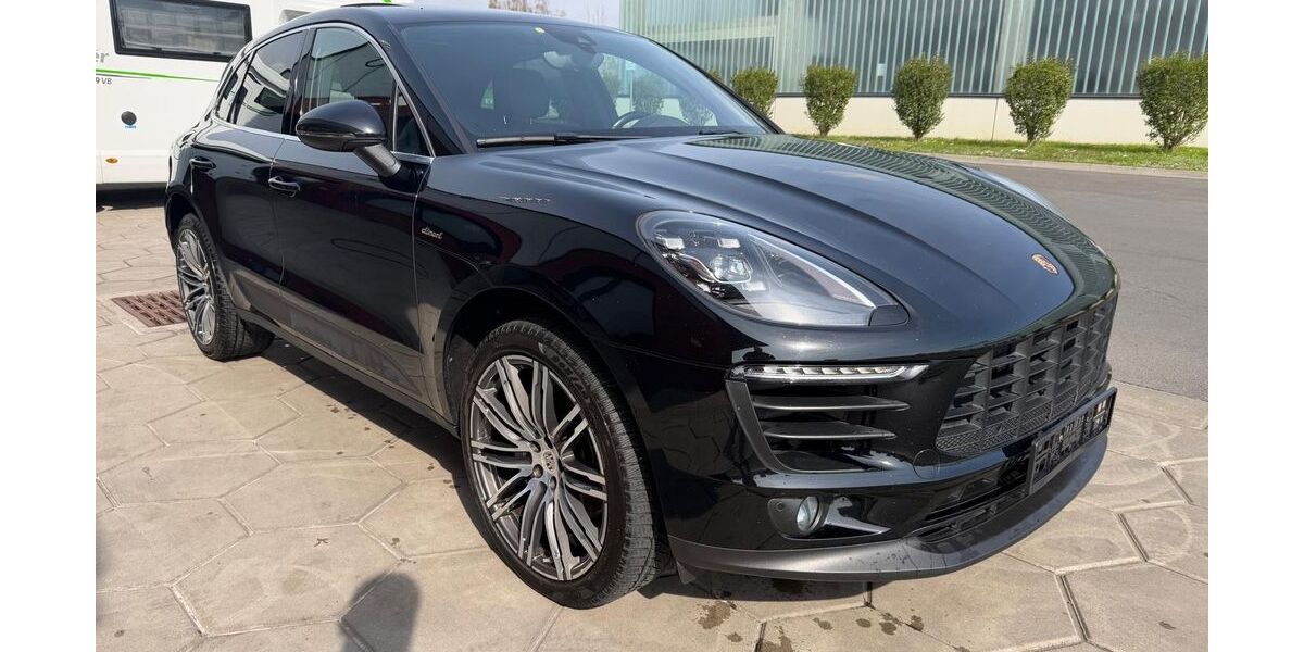 Porsche Macan 250.600 km 26.900 &euro; Hilden 40721