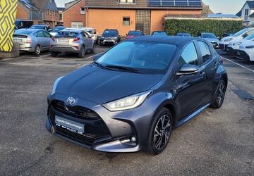 Toyota Yaris 5.500 km 25.480 &euro; Viersen 41748