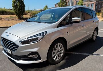 Ford S-Max 104.300 km 17.599 &euro; Willich 47877