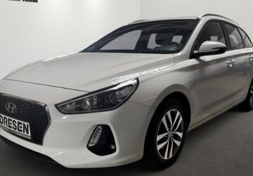 Hyundai i30 84.627 km 13.640 &euro; Neuss 41464
