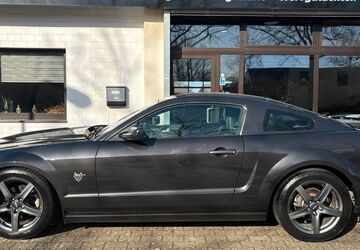 Ford Mustang 44.264 km 24.998 &euro; Korschenbroich 41352