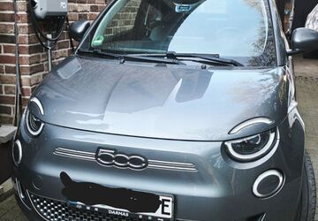 Fiat 500e 32.500 km 18.850 &euro; Duisburg 47269