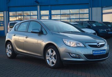 Opel Astra 23.600 km 8.950 &euro; Nettetal 41334