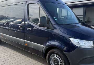 Mercedes-Benz Sprinter 224.000 km 17.900 &euro; Bedburg 50181