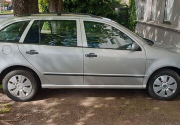 Skoda Fabia 185.000 km 1.500 &euro; Düsseldorf 40223