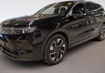 Opel Grandland (X) 11.100 km 28.850 &euro; Mönchengladbach 41061