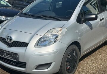 Toyota Yaris 110.032 km 4.998 &euro; Heiligenhaus 42579