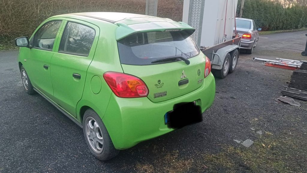 Mitsubishi Space Star 132.000 km 3.590 &euro; Moers 47443