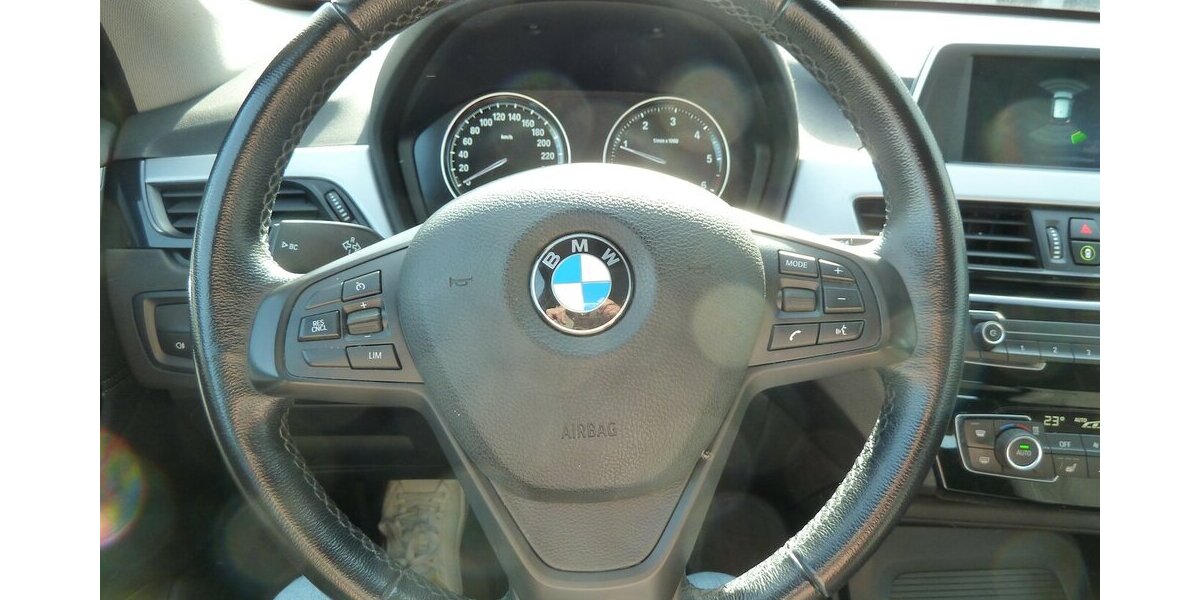 BMW X1 18 D X drive Avantage Sportsitzei AHK PDC DAB 188.000 km 14.900 &euro; Ratingen 40885