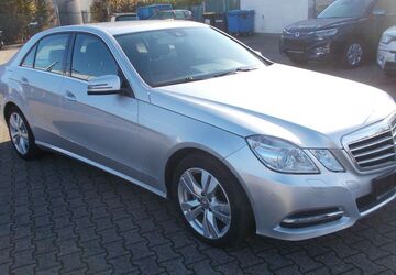 Mercedes-Benz E 200 123.177 km 14.100 &euro; Willich 47877