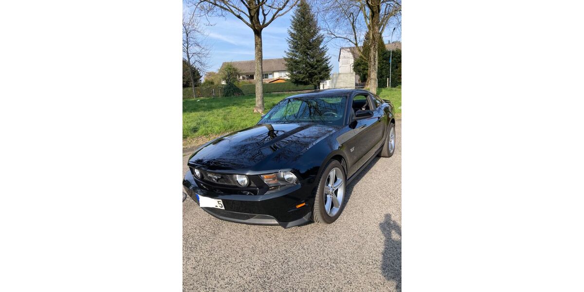 Ford Mustang 112.000 km 21.500 &euro; Kaarst 41564