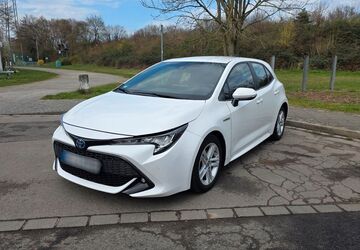 Toyota Corolla 88.000 km 15.470 &euro; Düsseldorf 40589