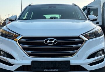 Hyundai TUCSON 79.324 km 16.990 &euro; Duisburg 47055